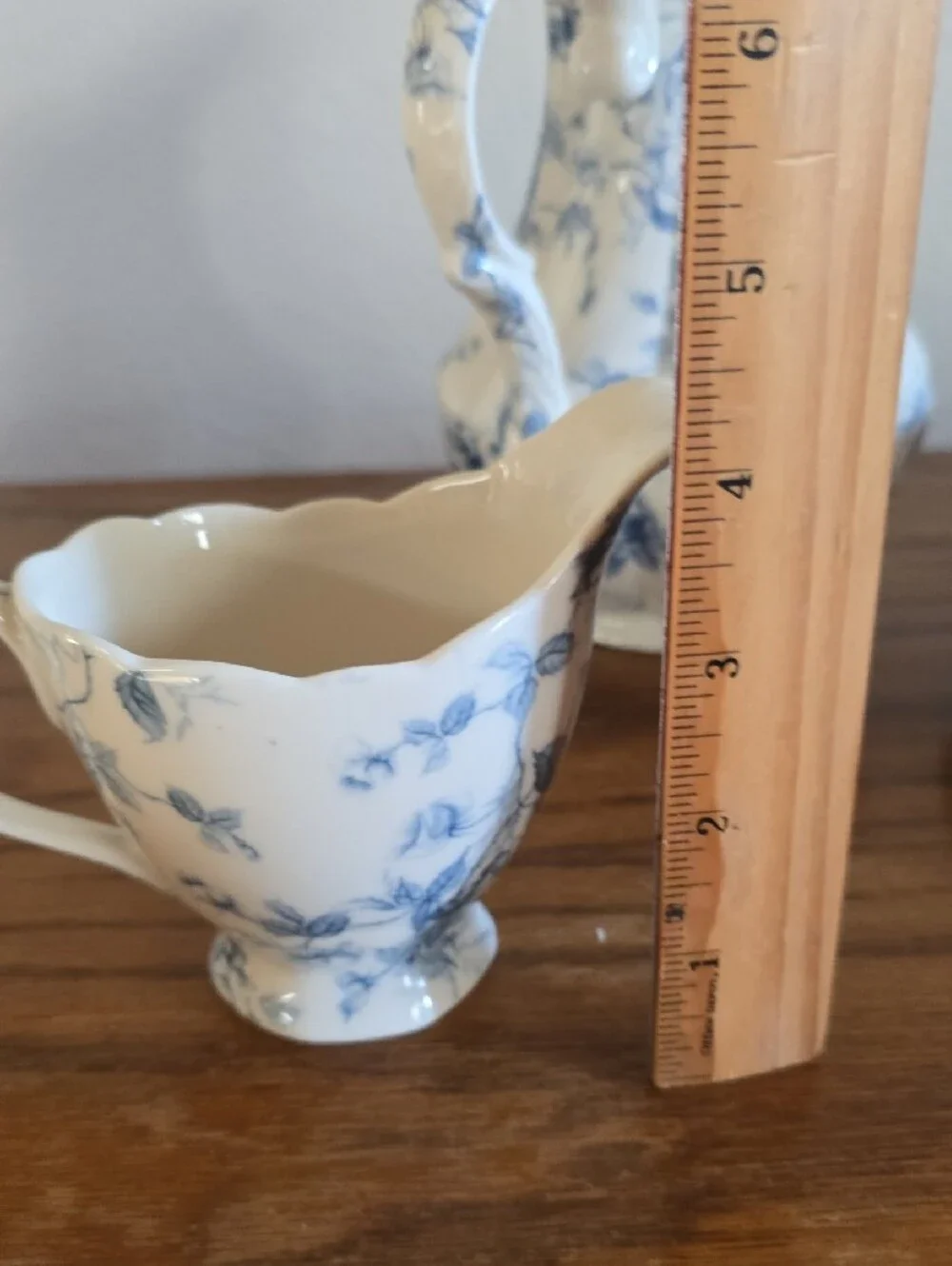 7 Piece Gracie China Tea Set Tote 15